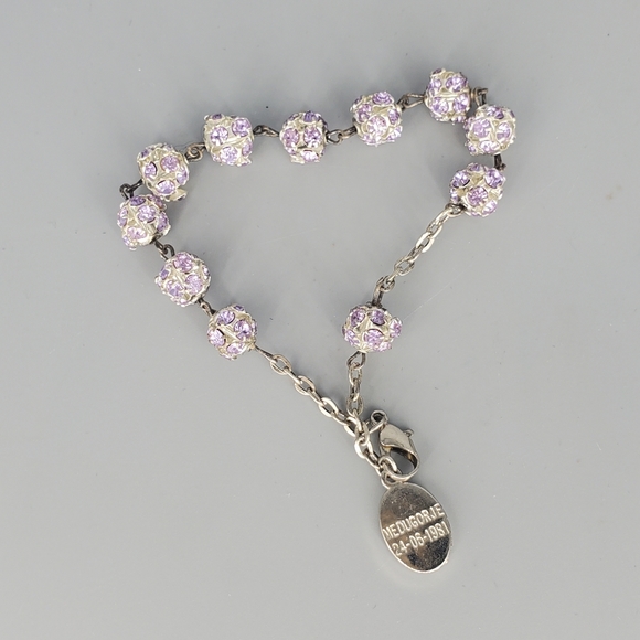 Medugorje Virgin Mary Pink Rhinestones Silvertone Bracelet - Picture 2 of 5